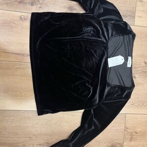 Sadie & Sage Black Fitted Long Sleeve Bodysuit